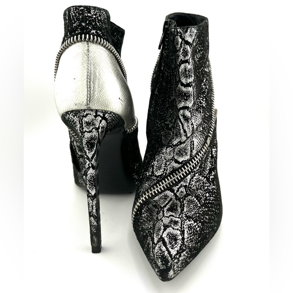 Saint Laurent snake skin print zipper ankle booties - Picture 3 of 9